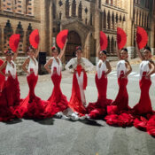 Azafatas flamencas para recepción