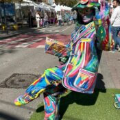 Estatua humana colores